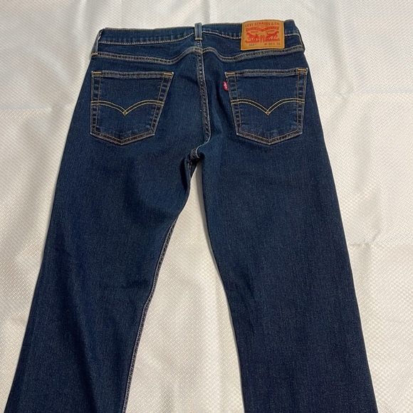 Levi’s 513 Jeans for Men - Picture 2 of 8